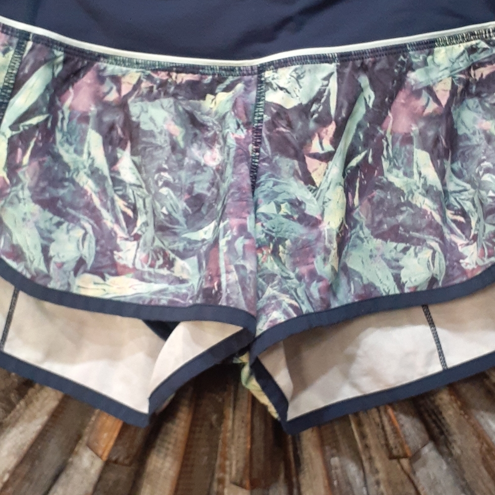 Lululemon Shorts - Picture 2 of 5